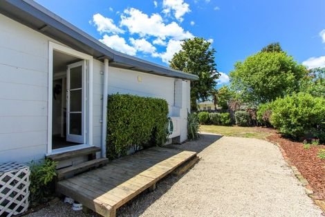 Photo of property in 1a Farnworth Avenue, Holdens Bay, Rotorua, 3010