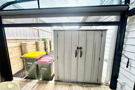 Photo of property in 5 Kate Duncan Drive, Swanson, Auckland, 0614