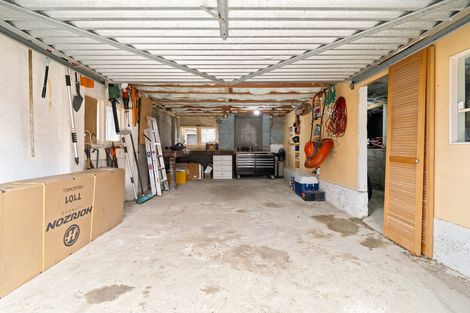 Photo of property in 35 Glendevon Place, Vauxhall, Dunedin, 9013