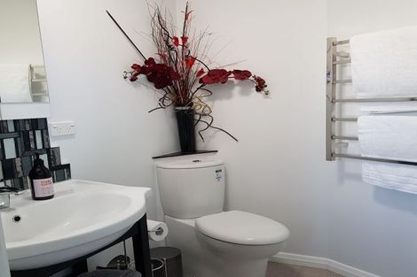 Photo of property in 17 Clinton Street, Fitzroy, New Plymouth, 4312