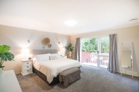 Photo of property in 57 Pacific Parade, Army Bay, Whangaparaoa, 0930