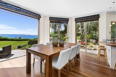 Photo of property in 24 Cliff Road, Torbay, Auckland, 0630