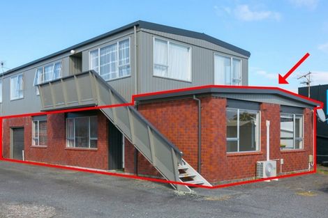 Photo of property in 323c Saint Aubyn Street, New Plymouth, 4310
