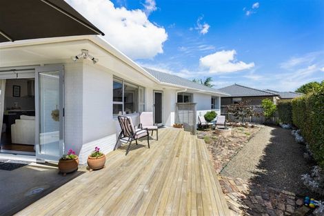 Photo of property in 4 Hatton Road, Orewa, 0931