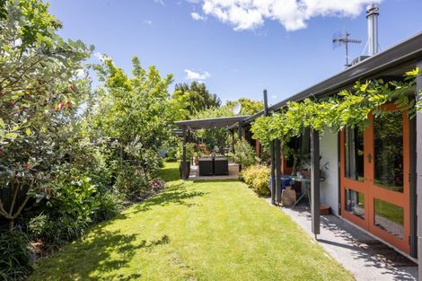 Photo of property in 21 Upham Crescent, Taradale, Napier, 4112