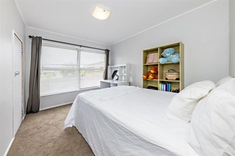 Photo of property in 20 Addington Avenue, Manurewa, Auckland, 2102