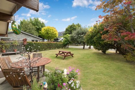 Photo of property in 2 Thomson Street, Arrowtown, 9302