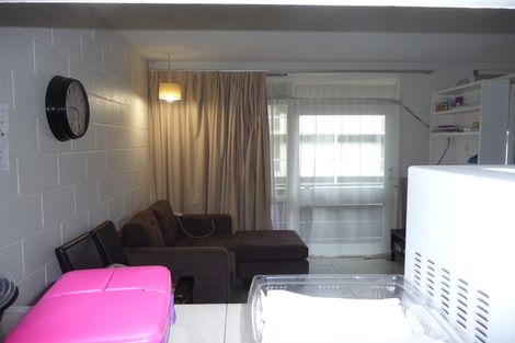 Photo of property in 5/9a Esplanade Road, Mount Eden, Auckland, 1024