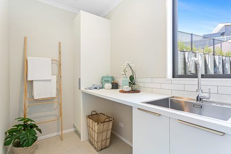 Photo of property in 31 Roundel Crescent, Whenuapai, Auckland, 0618