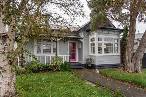 Photo of property in 28 Whites Line West, Woburn, Lower Hutt, 5010