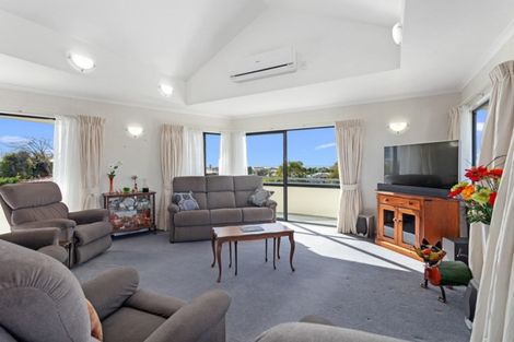 Photo of property in 18 Claydon Place, Ohope, 3121