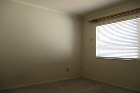 Photo of property in 12 Ballydonegan Rise, East Tamaki, Auckland, 2013