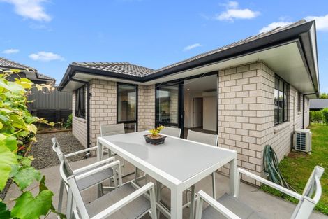 Photo of property in 8 Wai Huri Place, Omokoroa, 3114