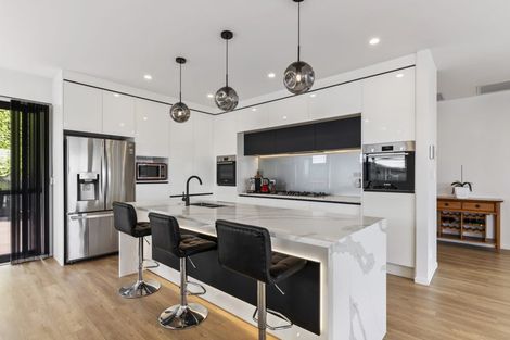 Photo of property in 146 Arran Point Parade, Orewa, 0931