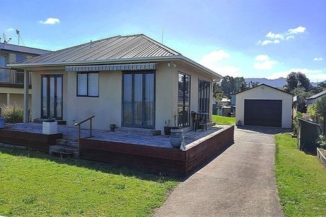 Photo of property in 915 East Coast Road, Kaiaua, Pokeno, 2473