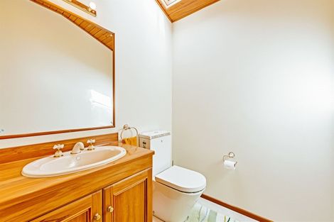 Photo of property in 26 Witbrock Crescent, Burnside, Christchurch, 8053