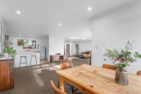 Photo of property in 11b Willow Avenue, Hannahs Bay, Rotorua, 3010