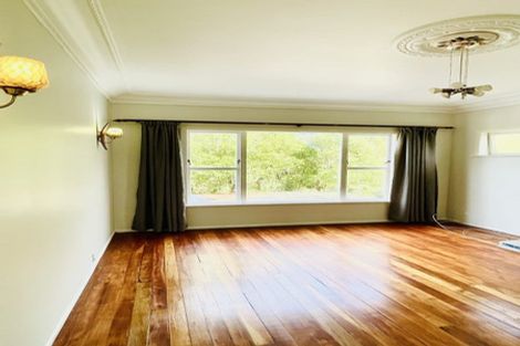 Photo of property in 57 Savoy Road, Glen Eden, Auckland, 0602