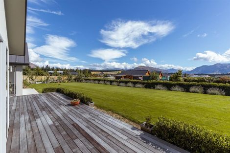 Photo of property in 2 Nokomai Street, Wanaka, 9305