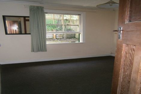 Photo of property in 412 Queens Drive, Lyall Bay, Wellington, 6022