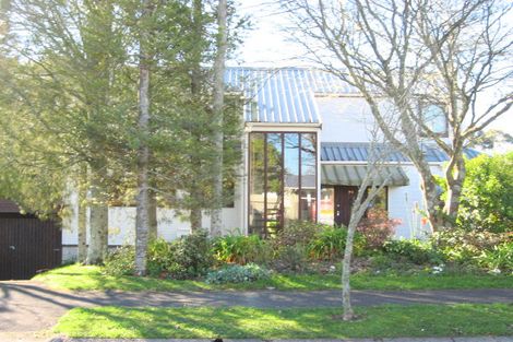 Photo of property in 25 Eton Drive, Hillcrest, Hamilton, 3216