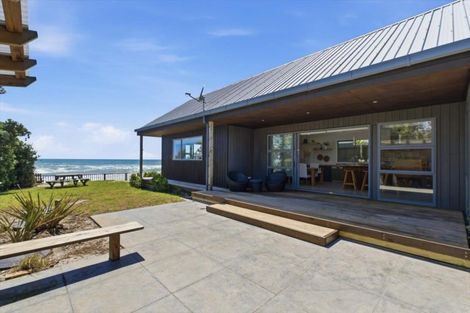 Photo of property in 211 Pukehina Parade, Pukehina, Te Puke, 3189