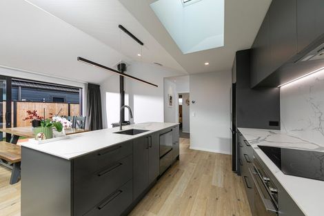 Photo of property in 19 Wooing Tree Avenue, Cromwell, 9310