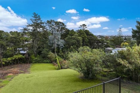 Photo of property in 207 Titirangi Road, Titirangi, Auckland, 0604