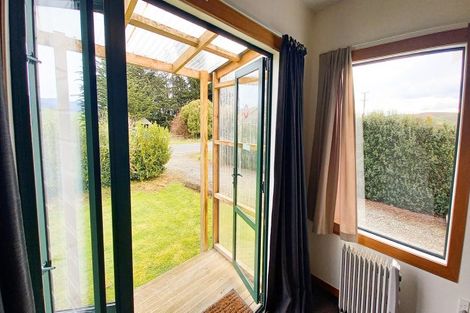 Photo of property in 2154 Ohai Clifden Highway, Eastern Bush, Otautau, 9682