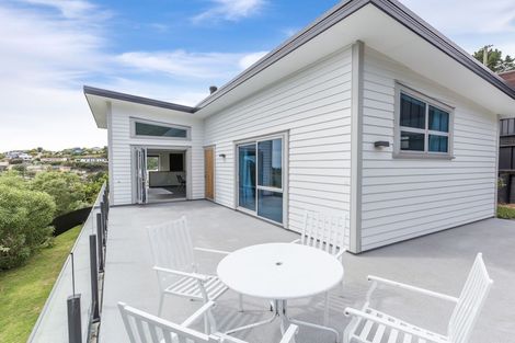 Photo of property in 97b Mount Pleasant Road, Mount Pleasant, Christchurch, 8081