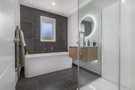 Photo of property in 44 Tradewinds Drive, Whitby, Porirua, 5024