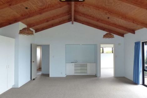 Photo of property in 43 Manaia View Road, One Tree Point, 0118