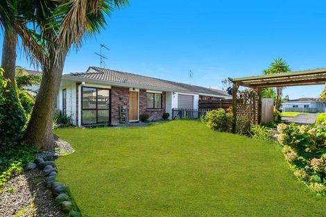 Photo of property in 69b Hamilton Drive, Waiuku, 2123