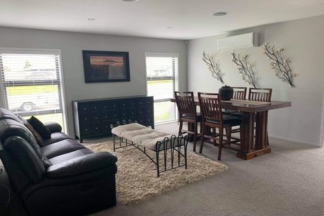 Photo of property in 41 Harbour Crest Drive, Waiuku, 2123