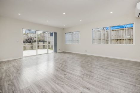 Photo of property in 14 Frazen Avenue, Papakura, 2110