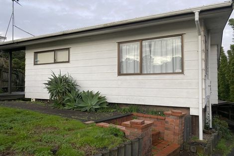 Photo of property in 43 Deverell Place, Northcross, Auckland, 0632