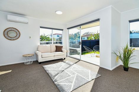Photo of property in 1/5 Navigator Place, Papatoetoe, Auckland, 2025