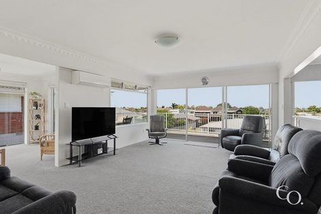 Photo of property in 4 Laing Place, Otumoetai, Tauranga, 3110