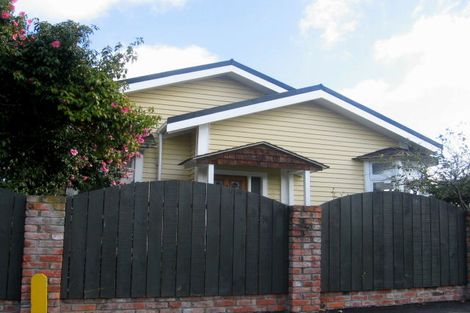 Photo of property in 4 Shamrock Street, Takaro, Palmerston North, 4412
