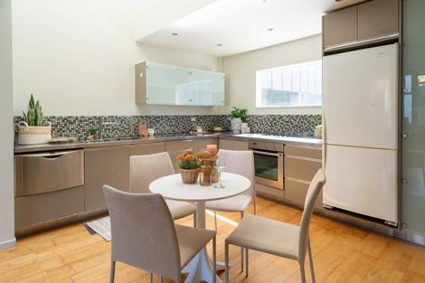 Photo of property in 257/21 Left Bank, Te Aro, Wellington, 6011