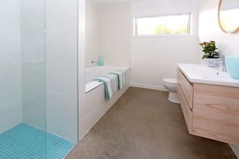 Photo of property in 60 Brixton Road, Manly, Whangaparaoa, 0930