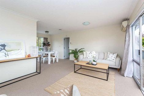 Photo of property in 6 Jenkins Avenue, Redwood, Christchurch, 8051