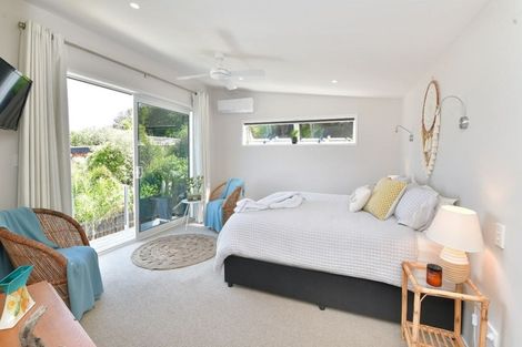 Photo of property in 69 De Luen Avenue, Tindalls Beach, Whangaparaoa, 0930
