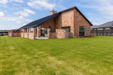 Photo of property in 44 Silver Peaks Drive, West Melton, 7618