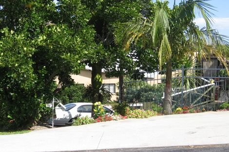 Photo of property in 30 Bayview Road, Browns Bay, Auckland, 0630