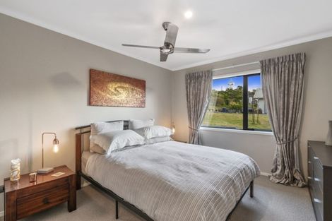 Photo of property in 349 Glenvar Road, Long Bay, Auckland, 0630