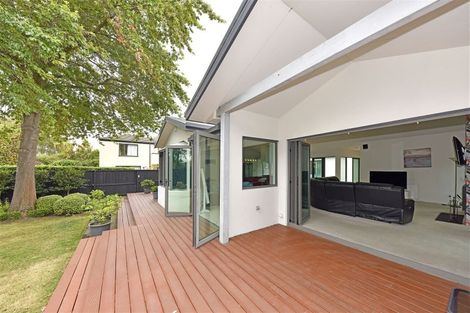 Photo of property in 50 Jeffreys Road, Fendalton, Christchurch, 8052