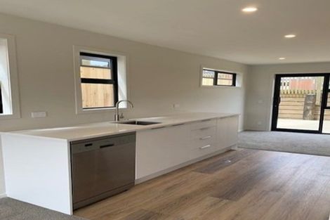 Photo of property in 9/370 Stokes Valley Road, Stokes Valley, Lower Hutt, 5019