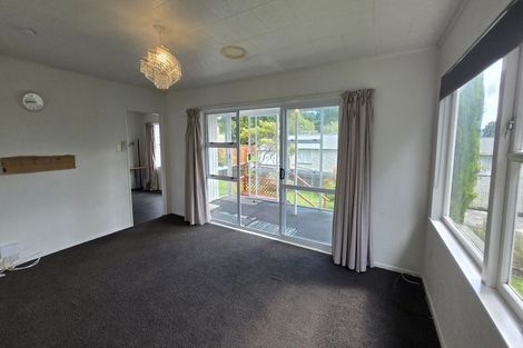 Photo of property in 470e Stokes Valley Road, Stokes Valley, Lower Hutt, 5019