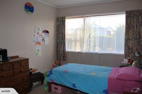 Photo of property in 65 Luton Avenue, Sunnyhills, Auckland, 2010